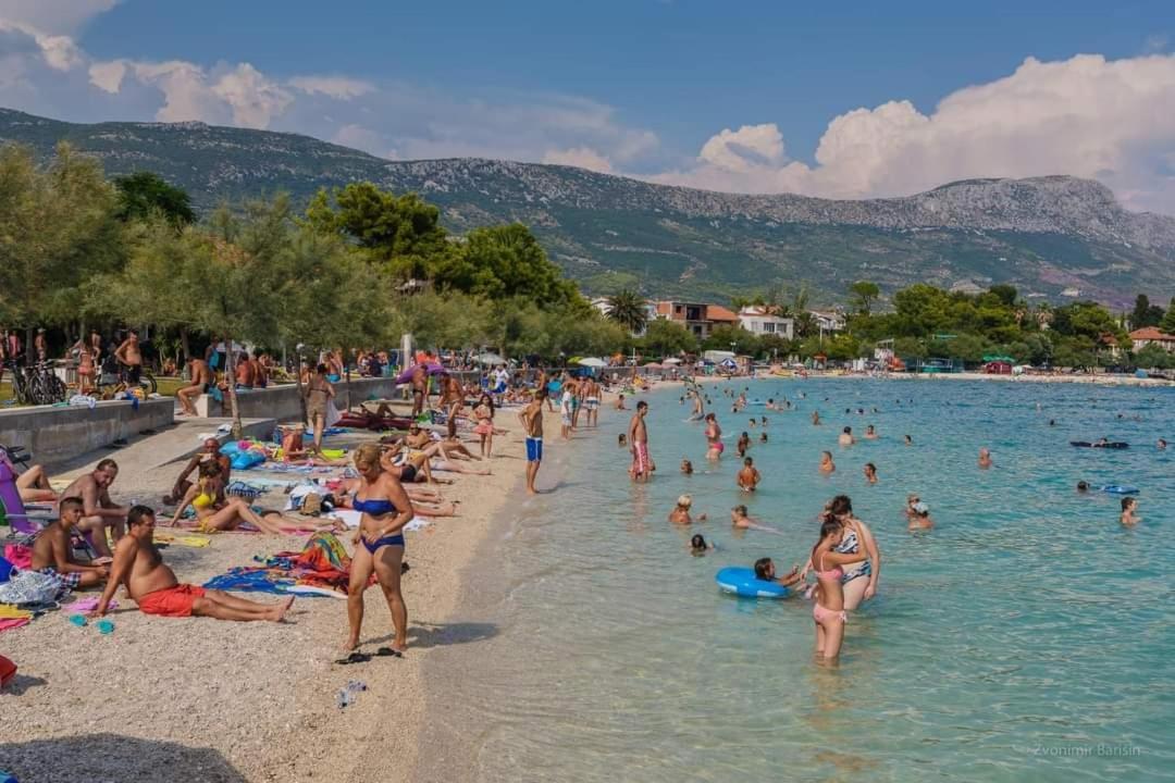 Modern Apartment Near Split & Trogir Kaštela Kültér fotó