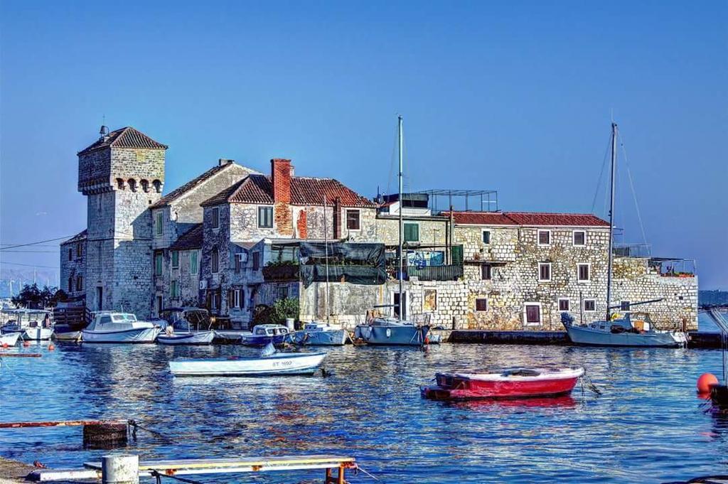 Modern Apartment Near Split & Trogir Kaštela Kültér fotó